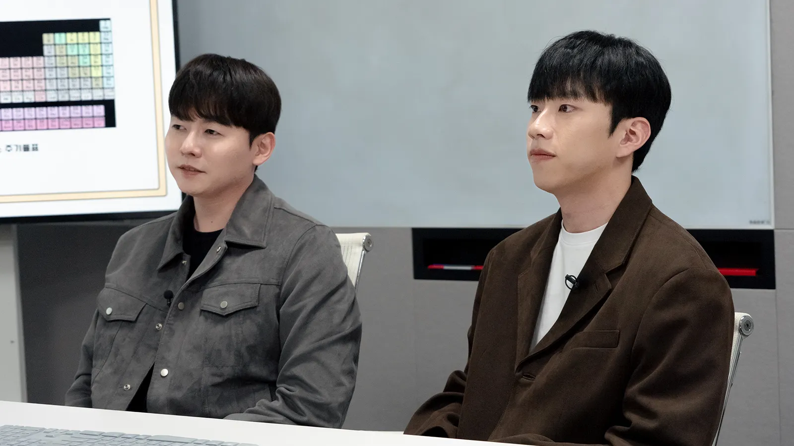 ▲ (왼쪽부터) 기반기술 직무와 관련해 인터뷰를 진행하고 있는 문동현 TL, 최진혁 TL